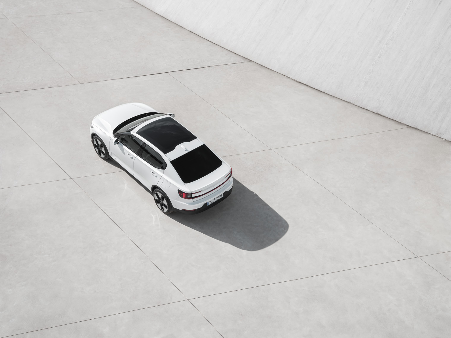 Polestar-211009-2355_v001